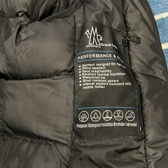 Black coat, winter worthy. Very flattering fit. Excellent new condition. NWOT - Picture 5 of 7